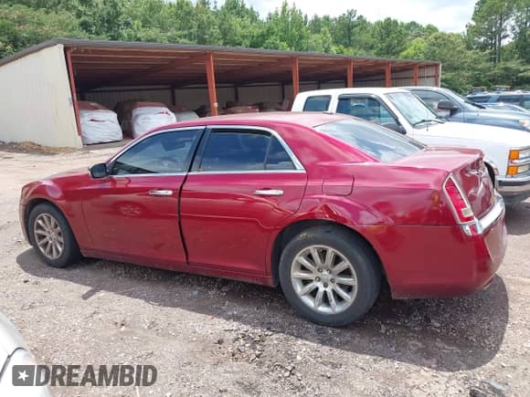 2014 Chrysler 300 C z VIN 2C3CCAEG3EH379888, wystawiony jako IAAI lot #42508878 z przebiegiem 256 320 mil mil oraz . Historia ofert i sprzedaży dostępna na DreamBid. Obrazek 6.