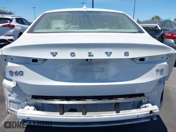 2021 Volvo S60 Momentum with VIN 7JR102FK9MG096783, listed as a IAAI auction lot 42606702 with 63,724 mi miles and . Bid and sale history available at DreamBid. Image 17.