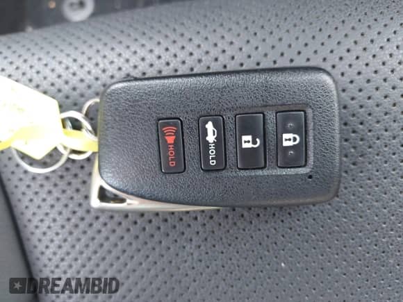 2014 Lexus IS 350 z VIN JTHCE1D23E5000664, wystawiony jako IAAI lot #42536610 z przebiegiem 102 092 mil mil oraz . Historia ofert i sprzedaży dostępna na DreamBid. Obrazek 11.