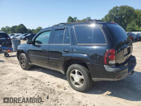 2005 Chevrolet TrailBlazer LT с VIN 1GNDS13S452386147, выставлен на аукционе Copart как лот 69650355 с пробегом 214 407 миль миль и Списание • Salvage title. История ставок и продаж доступна на DreamBid. Изображение 2.