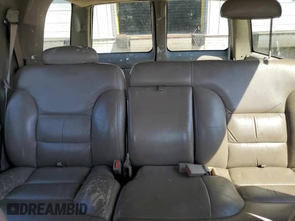 1997 Chevrolet Tahoe с VIN 1GNEK13R6VJ409807, выставлен на аукционе Copart как лот 65946455 с пробегом 230 757 миль миль и Списание • Salvage title. История ставок и продаж доступна на DreamBid. Изображение 10.