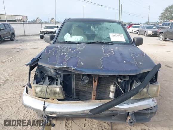 2004 Chevrolet Colorado Z71 with VIN 1GCCS196848117448, listed as a IAAI auction lot 41565190 with 221,254 mi miles and . Bid and sale history available at DreamBid. Image 13.