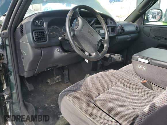 1999 Dodge 1500 with VIN 1B7HF16Y2XS300657, listed as a Copart auction lot 45932115 with Not provided miles and Salvage title. Bid and sale history available at DreamBid. Image 8.