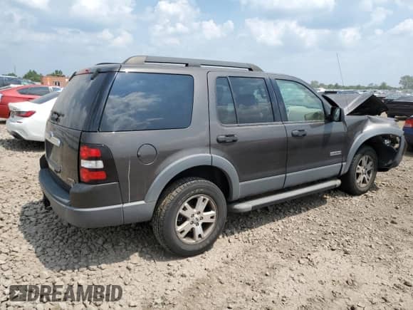 2006 Ford Explorer XLT z VIN 1FMEU73846UA73650, wystawiony jako Copart lot #67742755 z przebiegiem Nie podano mil oraz Szkoda całkowita • Salvage title. Historia ofert i sprzedaży dostępna na DreamBid. Obrazek 3.
