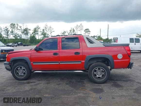 2006 Chevrolet Avalanche Z66 z VIN 3GNEC12Z66G199890, wystawiony jako IAAI lot #42626669 z przebiegiem 200 699 mil mil oraz . Historia ofert i sprzedaży dostępna na DreamBid. Obrazek 14.