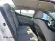 2017 Hyundai Elantra SE z VIN 5NPD74LF7HH083929, wystawiony jako Copart lot #80991435 z przebiegiem 143 340 mil mil oraz Czysty tytuł • Clean title. Historia ofert i sprzedaży dostępna na DreamBid. Obrazek 10.