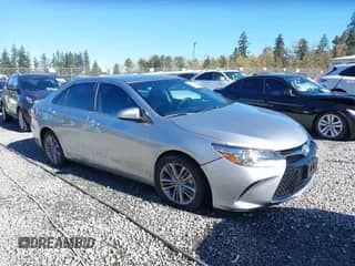 2015 Toyota Camry SE z VIN 4T1BF1FK3FU948332, wystawiony jako IAAI lot #43450683 z przebiegiem 82 328 mil mil oraz . Historia ofert i sprzedaży dostępna na DreamBid. Obrazek 1.