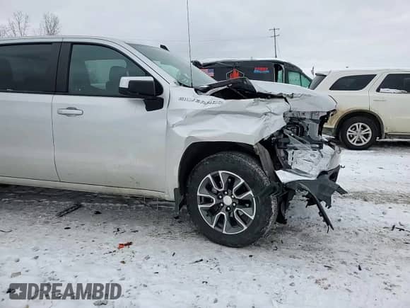 2022 Chevrolet Silverado 1500 LT with VIN 3GCPYJEK6NG123490, listed as a Copart auction lot 41617175 with 64,048 mi miles and Salvage title. Bid and sale history available at DreamBid. Image 10.