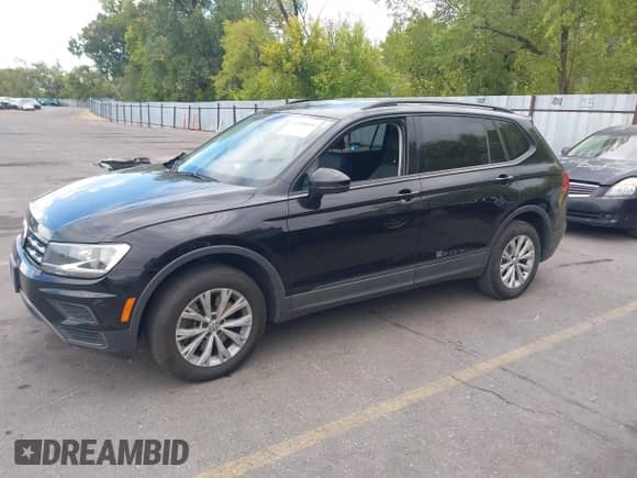 2020 Volkswagen Tiguan S с VIN 3VV1B7AX4LM015901, выставлен на аукционе IAAI как лот 43328804 с пробегом 94 638 миль миль и . История ставок и продаж доступна на DreamBid. Изображение 2.