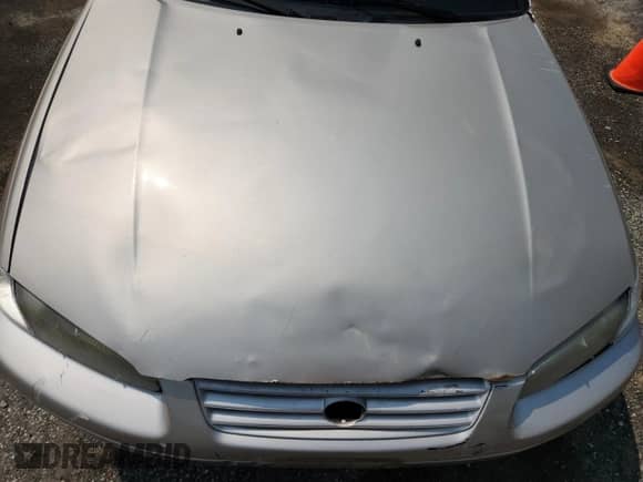 1998 Toyota Camry LE z VIN 4T1BG22K6WU316479, wystawiony jako Copart lot #67581185 z przebiegiem 257 534 mil mil oraz Nie do naprawy • Non repairable. Historia ofert i sprzedaży dostępna na DreamBid. Obrazek 11.