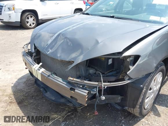 2002 Toyota Camry LE z VIN JTDBE32K820054787, wystawiony jako IAAI lot #42733260 z przebiegiem 160 651 mil mil oraz . Historia ofert i sprzedaży dostępna na DreamBid. Obrazek 6.