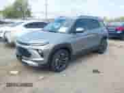 2025 Chevrolet TrailBlazer LT z VIN KL79MPSL4SB108637, wystawiony jako IAAI lot #43175011 z przebiegiem 1 190 mil mil oraz . Historia ofert i sprzedaży dostępna na DreamBid. Obrazek 17.