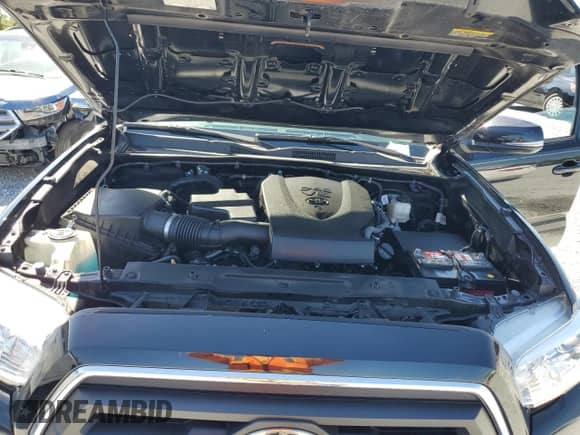 2022 Toyota Tacoma SR5 with VIN 3TMAZ5CN5NM179011, listed as a Copart auction lot 81377065 with 25,464 mi miles and Salvage title. Bid and sale history available at DreamBid. Image 11.