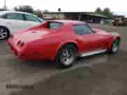 1977 Chevrolet Corvette с VIN 1Z37L7S407064, выставлен на аукционе Copart как лот 72725944 с пробегом 83 508 миль миль и Списание • Salvage title. История ставок и продаж доступна на DreamBid. Изображение 3.