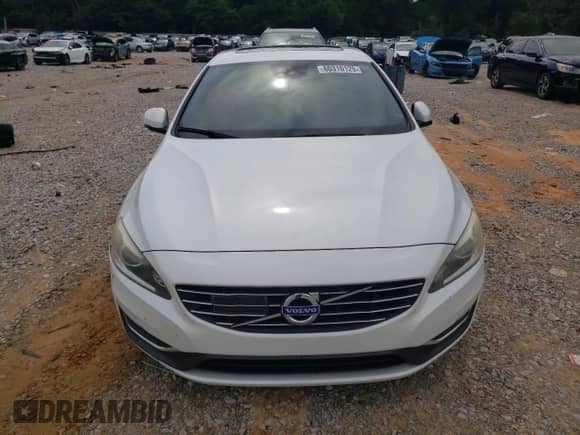 2015 Volvo S60 T5 Drive-E Platinum с VIN YV140MFM0F2355504, выставлен на аукционе Copart как лот 60310125 с пробегом 93 375 миль миль и Списание • Salvage title. История ставок и продаж доступна на DreamBid. Изображение 5.