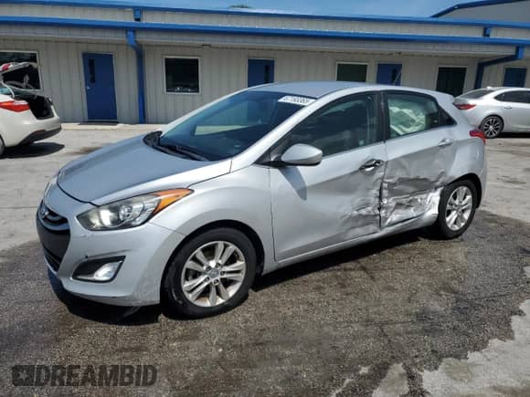 2014 Hyundai Elantra с VIN KMHD35LH0EU182561, выставлен на аукционе Copart как лот 67193365 с пробегом 104 616 миль миль и Списание • Salvage title. История ставок и продаж доступна на DreamBid. Изображение 1.