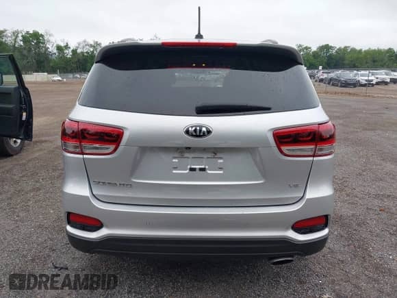 2019 Kia Sorento LX with VIN 5XYPGDA54KG588767, listed as a IAAI auction lot 42683621 with 90,395 mi miles and . Bid and sale history available at DreamBid. Image 17.