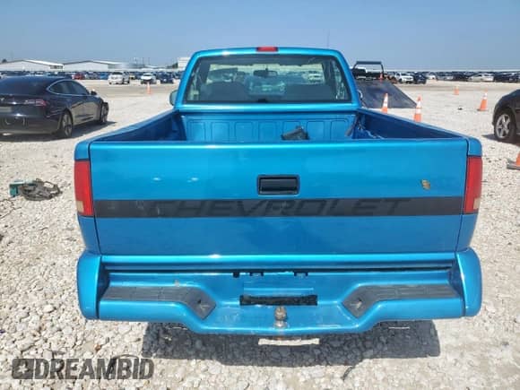 1995 Chevrolet S-10 с VIN 1GCCS1440S8103353, выставлен на аукционе Copart как лот 64438805 с пробегом 147 706 миль миль и Списание • Salvage title. История ставок и продаж доступна на DreamBid. Изображение 6.