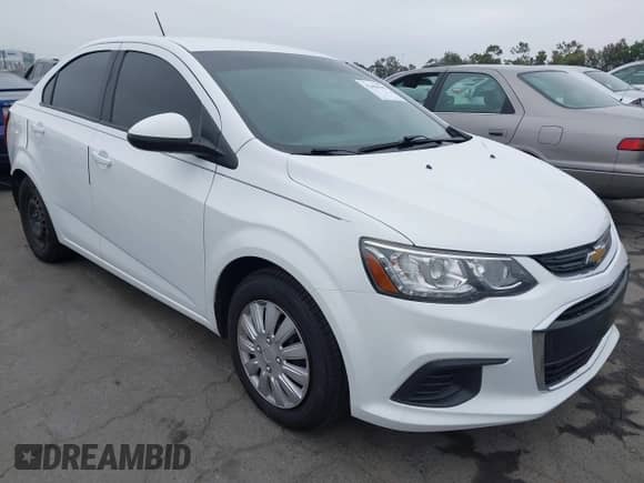 2018 Chevrolet Sonic LS с VIN 1G1JB5SHXJ4113116, выставлен на аукционе IAAI как лот 42450167 с пробегом 87 470 миль миль и . История ставок и продаж доступна на DreamBid. Изображение 1.