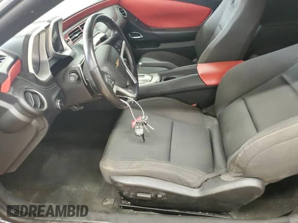 2015 Chevrolet Camaro LT с VIN 2G1FD1E30F9231169, выставлен на аукционе Copart как лот 85701725 с пробегом 92 063 миль миль и Чистый • Clean title. История ставок и продаж доступна на DreamBid. Изображение 7.