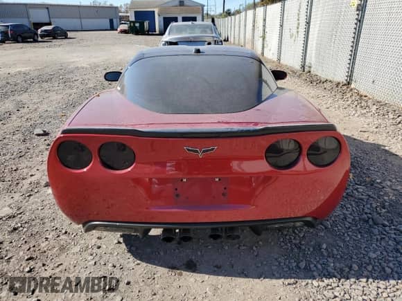 2005 Chevrolet Corvette с VIN 1G1YY24U055121120, выставлен на аукционе Copart как лот 87123205 с пробегом 83 664 миль миль и Списание • Salvage title. История ставок и продаж доступна на DreamBid. Изображение 6.