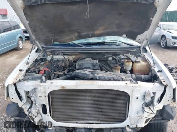 2008 Ford F-150 XLT с VIN 1FTPX14V88FB93061, выставлен на аукционе IAAI как лот 42389405 с пробегом 150 811 миль миль и . История ставок и продаж доступна на DreamBid. Изображение 10.