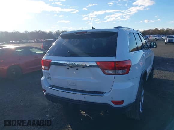 2013 Jeep Grand Cherokee Limited с VIN 1C4RJFBT1DC574710, выставлен на аукционе IAAI как лот 43582984 с пробегом 211 876 миль миль и . История ставок и продаж доступна на DreamBid. Изображение 16.