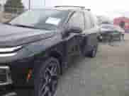 2025 Chevrolet Traverse AWD High Country с VIN 1GNEVKRS8SJ286790, выставлен на аукционе IAAI как лот 43174149 с пробегом 1 772 миль миль и . История ставок и продаж доступна на DreamBid. Изображение 6.