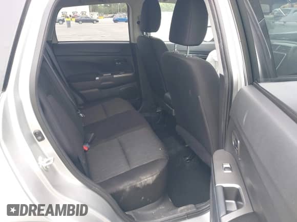 2021 Mitsubishi Outlander ES z VIN JA4ARUAUXMU010871, wystawiony jako IAAI lot #42416925 z przebiegiem 69 008 mil mil oraz . Historia ofert i sprzedaży dostępna na DreamBid. Obrazek 8.