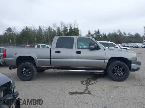 2007 Chevrolet Silverado 2500HD LT3 с VIN 1GCHK23D07F194558, выставлен на аукционе IAAI как лот 41287916 с пробегом 187 029 миль миль и . История ставок и продаж доступна на DreamBid. Изображение 14.