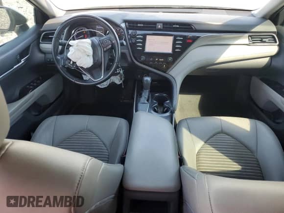 2019 Toyota Camry SE z VIN 4T1B11HK1KU683898, wystawiony jako Copart lot #81812505 z przebiegiem 160 835 mil mil oraz Nie do naprawy • Non repairable. Historia ofert i sprzedaży dostępna na DreamBid. Obrazek 8.