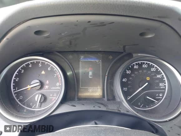 2023 Toyota Camry SE z VIN 4T1G11AK8PU756448, wystawiony jako IAAI lot #43051703 z przebiegiem 27 035 mil mil oraz . Historia ofert i sprzedaży dostępna na DreamBid. Obrazek 7.