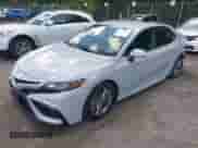 2023 Toyota Camry SE z VIN 4T1G11AK2PU137294, wystawiony jako IAAI lot #43313542 z przebiegiem 71 374 mil mil oraz . Historia ofert i sprzedaży dostępna na DreamBid. Obrazek 19.