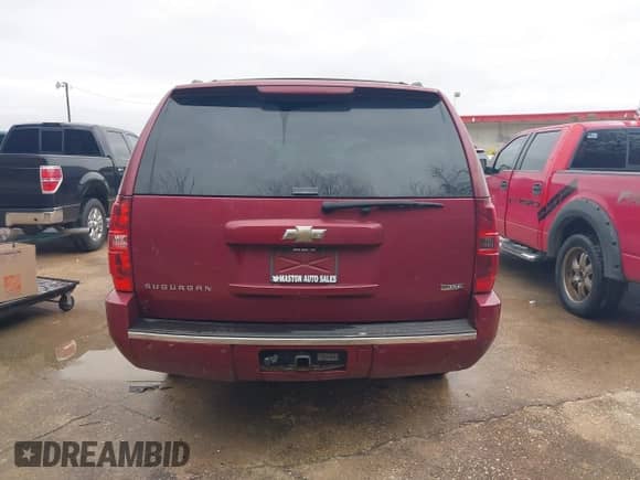 2009 Chevrolet Suburban LTZ с VIN 1GNFC36059R293095, выставлен на аукционе IAAI как лот 41550897 с пробегом 342 825 миль миль и . История ставок и продаж доступна на DreamBid. Изображение 16.
