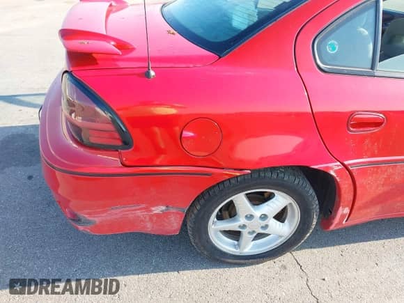 2004 Pontiac Grand Am GT с VIN 1G2NW52E24C101981, выставлен на аукционе IAAI как лот 43018892 с пробегом 115 288 миль миль и . История ставок и продаж доступна на DreamBid. Изображение 17.