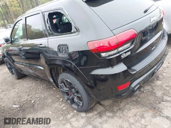 2017 Jeep Grand Cherokee SRT с VIN 1C4RJFDJ7HC683240, выставлен на аукционе IAAI как лот 41919995 с пробегом 122 030 миль миль и . История ставок и продаж доступна на DreamBid. Изображение 3.