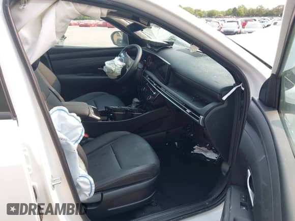 2025 Hyundai Santa Cruz SEL с VIN 5NTJB4DE2SH149478, выставлен на аукционе IAAI как лот 42402961 с пробегом 1 661 миль миль и . История ставок и продаж доступна на DreamBid. Изображение 5.