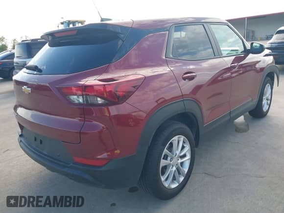 2024 Chevrolet TrailBlazer LS with VIN KL79MMS23RB142892, listed as a IAAI auction lot 40777333 with 5,812 mi miles and . Bid and sale history available at DreamBid. Image 4.