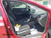 2016 Hyundai Elantra SE z VIN 5NPDH4AE6GH654865, wystawiony jako IAAI lot #42770077 z przebiegiem 71 571 mil mil oraz . Historia ofert i sprzedaży dostępna na DreamBid. Obrazek 5.