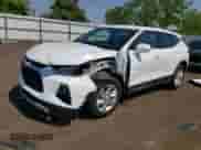 2020 Chevrolet Blazer LT z VIN 3GNKBCR42LS712590, wystawiony jako Copart lot #60539095 z przebiegiem 43 309 mil mil oraz Szkoda całkowita • Salvage title. Historia ofert i sprzedaży dostępna na DreamBid. Obrazek 1.