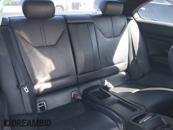 2011 BMW M3 с VIN WBSKG9C52BE645537, выставлен на аукционе IAAI как лот 42371742 с пробегом 100 731 миль миль и . История ставок и продаж доступна на DreamBid. Изображение 8.
