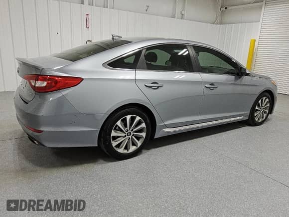2015 Hyundai Sonata Sport with VIN 5NPE34AFXFH027807, listed as a Copart auction lot 83839575 with 115,572 mi miles and Clean title. Bid and sale history available at DreamBid. Image 3.