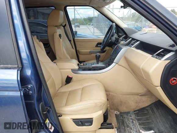 2006 Land Rover Range Rover Sport HSE with VIN SALSF25476A941830, listed as a IAAI auction lot 42957060 with Not provided miles and . Bid and sale history available at DreamBid. Image 5.