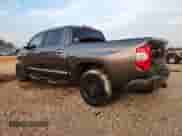 2020 Toyota Tundra Platinum с VIN 5TFGY5F15LX266288, выставлен на аукционе Copart как лот 81099515 с пробегом 124 933 миль миль и Списание • Salvage title. История ставок и продаж доступна на DreamBid. Изображение 2.