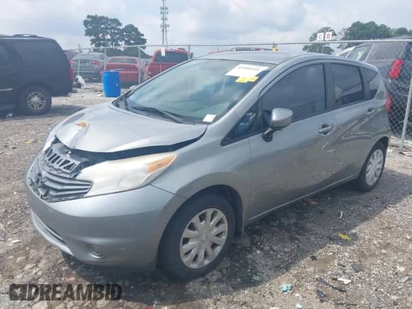 2015 Nissan Note SV z VIN 3N1CE2CP2FL427827, wystawiony jako IAAI lot #43018541 z przebiegiem 161 980 mil mil oraz . Historia ofert i sprzedaży dostępna na DreamBid. Obrazek 2.