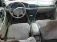 2003 Chevrolet Malibu z VIN 1G1ND52J43M581697, wystawiony jako Copart lot #79244724 z przebiegiem 181 793 mil mil oraz Czysty tytuł • Clean title. Historia ofert i sprzedaży dostępna na DreamBid. Obrazek 8.