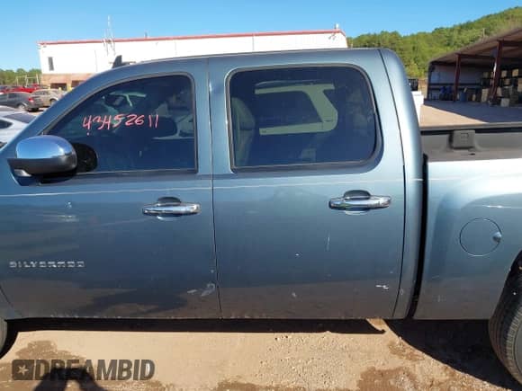 2012 Chevrolet Silverado 1500 LT with VIN 1GCPKSE77CF165880, listed as a IAAI auction lot 43452611 with 178,416 mi miles and . Bid and sale history available at DreamBid. Image 14.