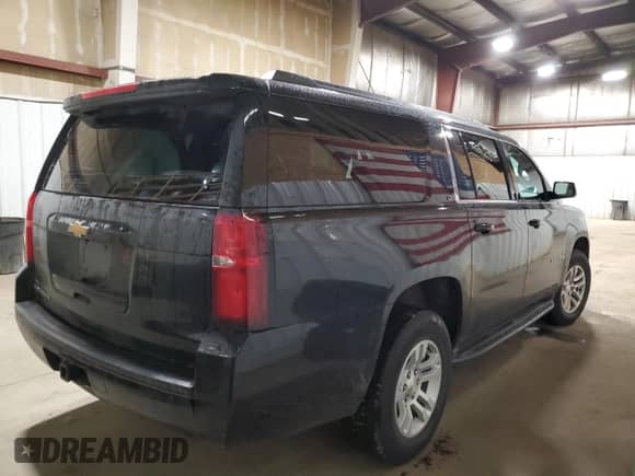 2017 Chevrolet Suburban LT z VIN 1GNSKHKC7HR235423, wystawiony jako Copart lot #84241825 z przebiegiem 134 605 mil mil oraz Szkoda całkowita • Salvage title. Historia ofert i sprzedaży dostępna na DreamBid. Obrazek 3.
