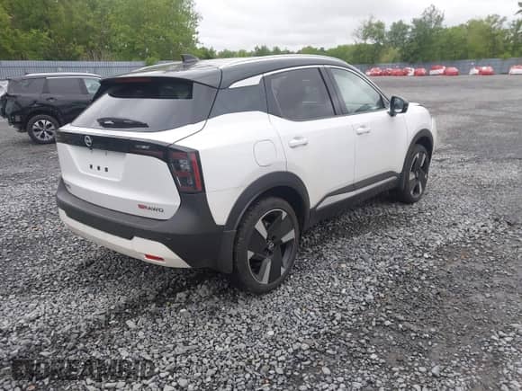 2025 Nissan Kicks SR with VIN 3N8AP6DD8SL307166, listed as a IAAI auction lot 42330120 with 13,158 mi miles and . Bid and sale history available at DreamBid. Image 4.
