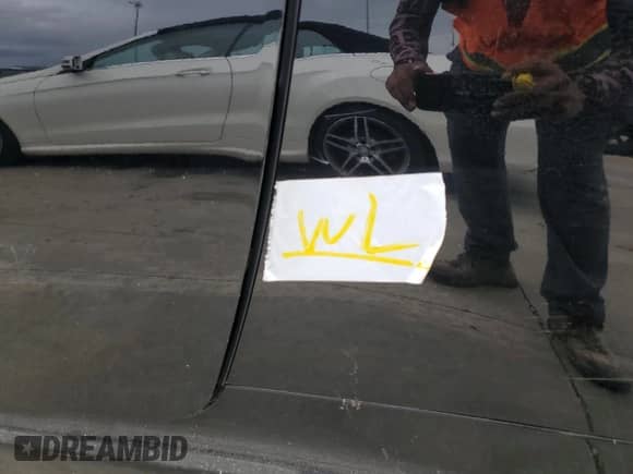 2014 Lexus IS 350 C с VIN JTHFE2C28E2510949, выставлен на аукционе Copart как лот 74630924 с пробегом Не указан миль и На запчасти • Non repairable. История ставок и продаж доступна на DreamBid. Изображение 12.